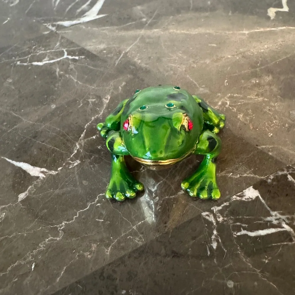 Green Enameled Frog Trinket Box Rhinestone Jeweled Hinged Figurine Magnetic Case